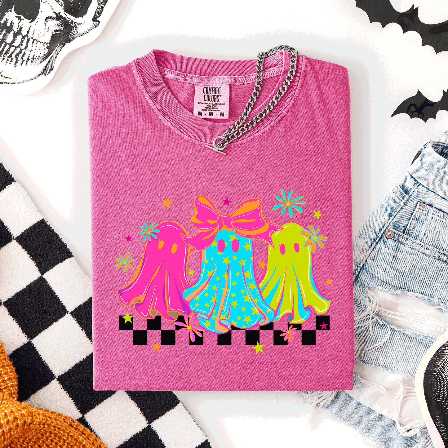 Bright and Colorful, Retro Halloween Ghosts, Checkered, Comfort Colors T-Shirt