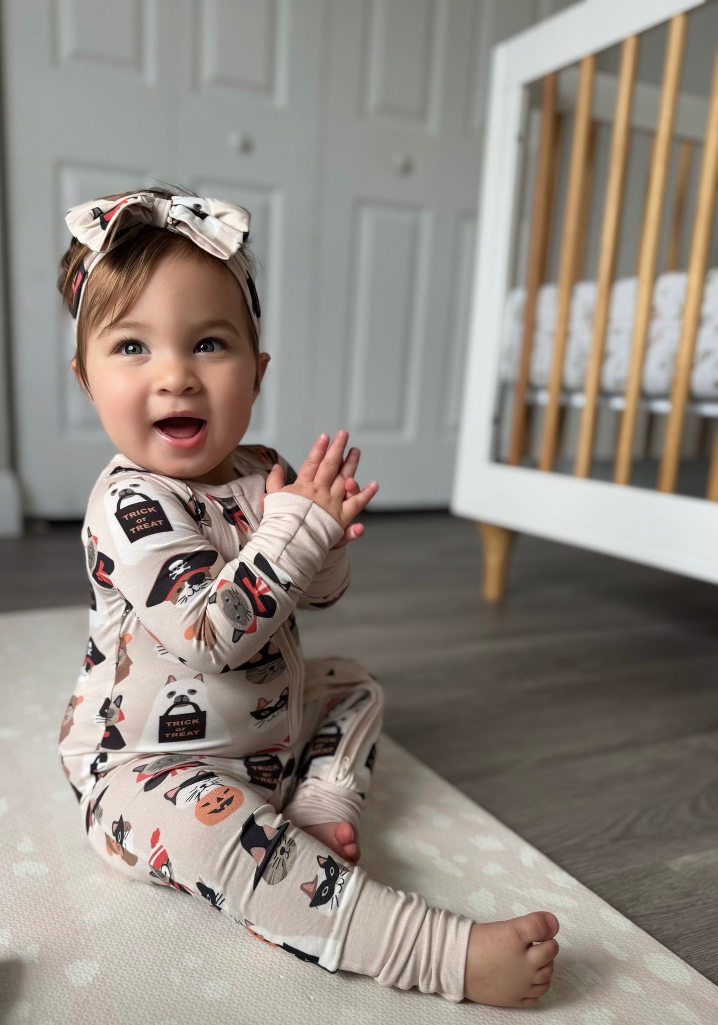 Meow & Treat (Convertible Zip Footies)