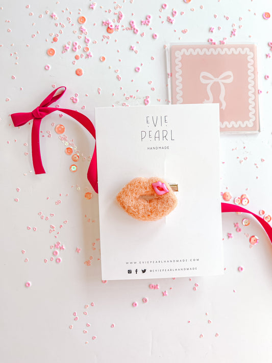 Peach Lips Felt Hair Clip