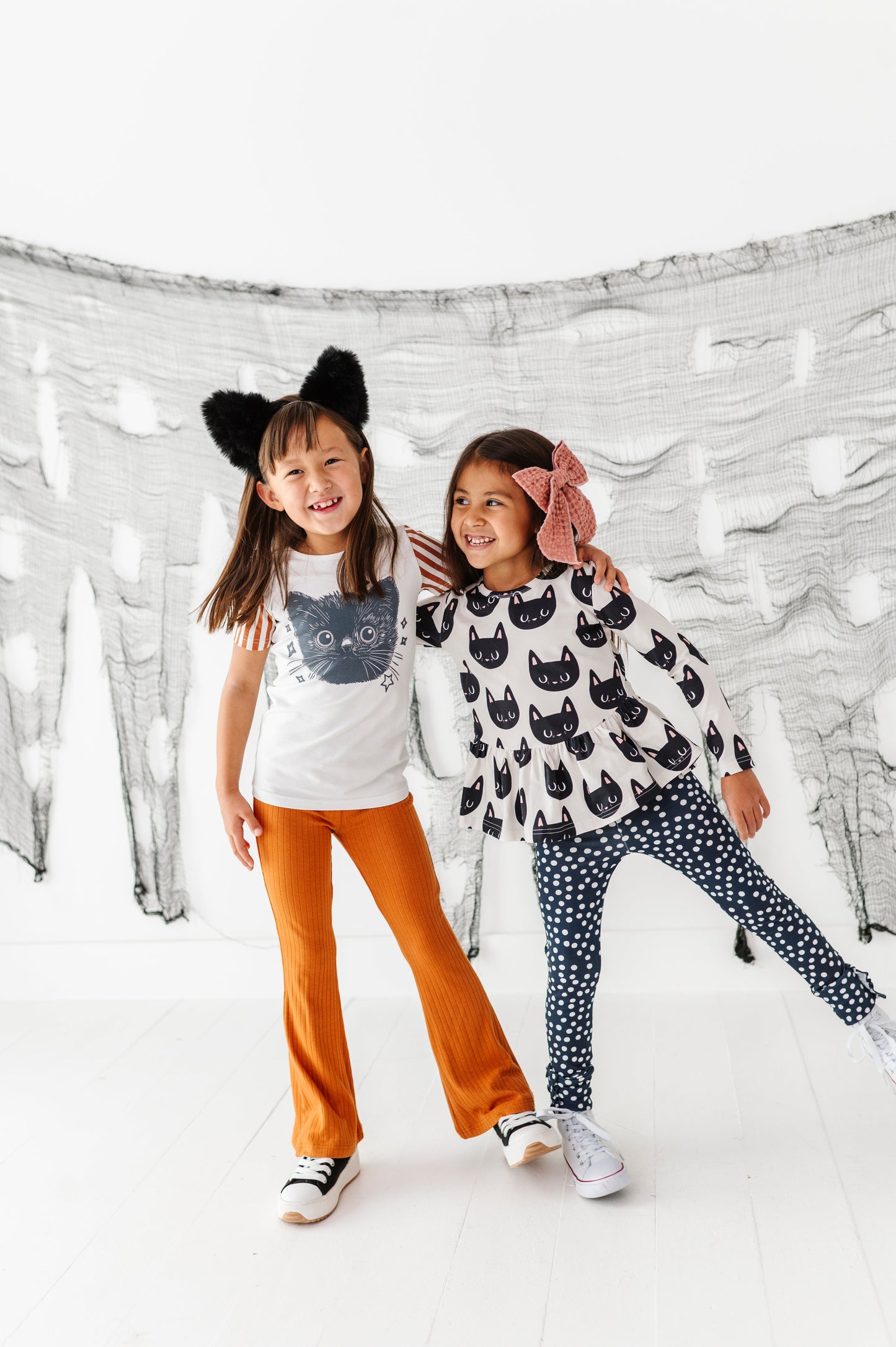 Kitty Cat Magic | TEE