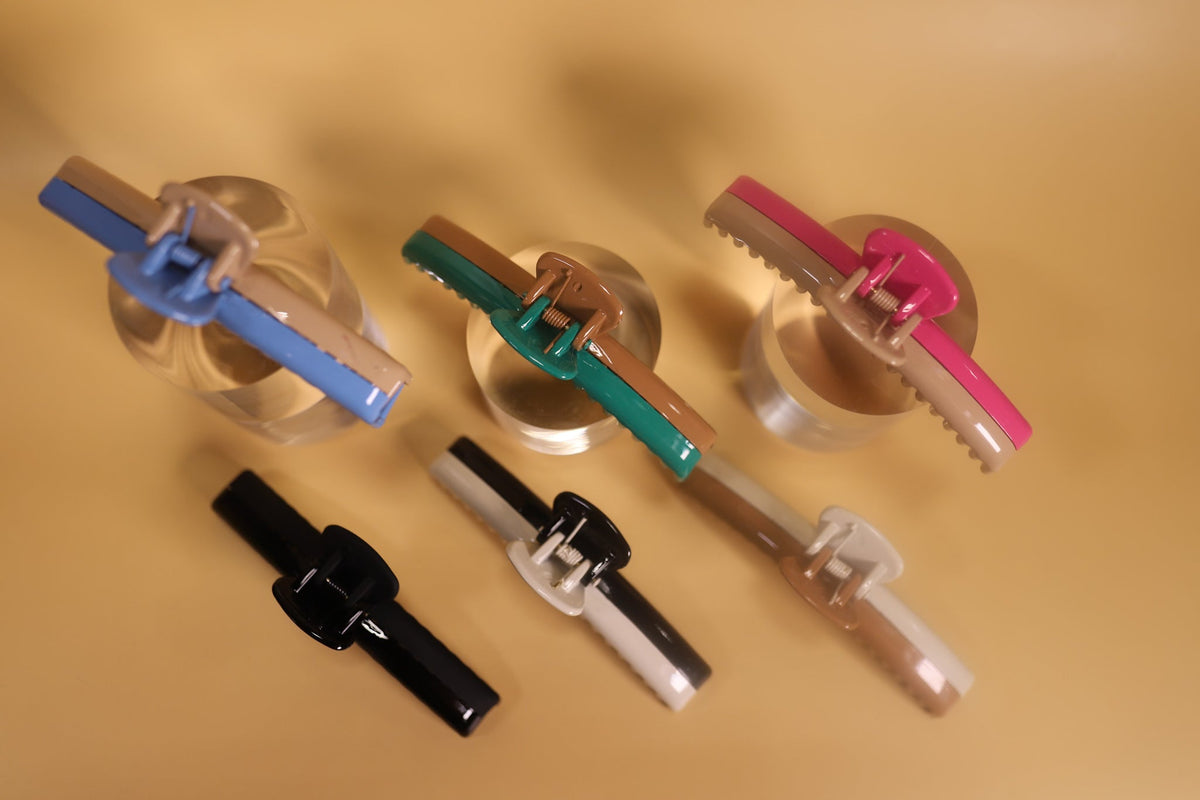 TWO-TONED SHINY MIDI HOLD EVERYTHING CLAW