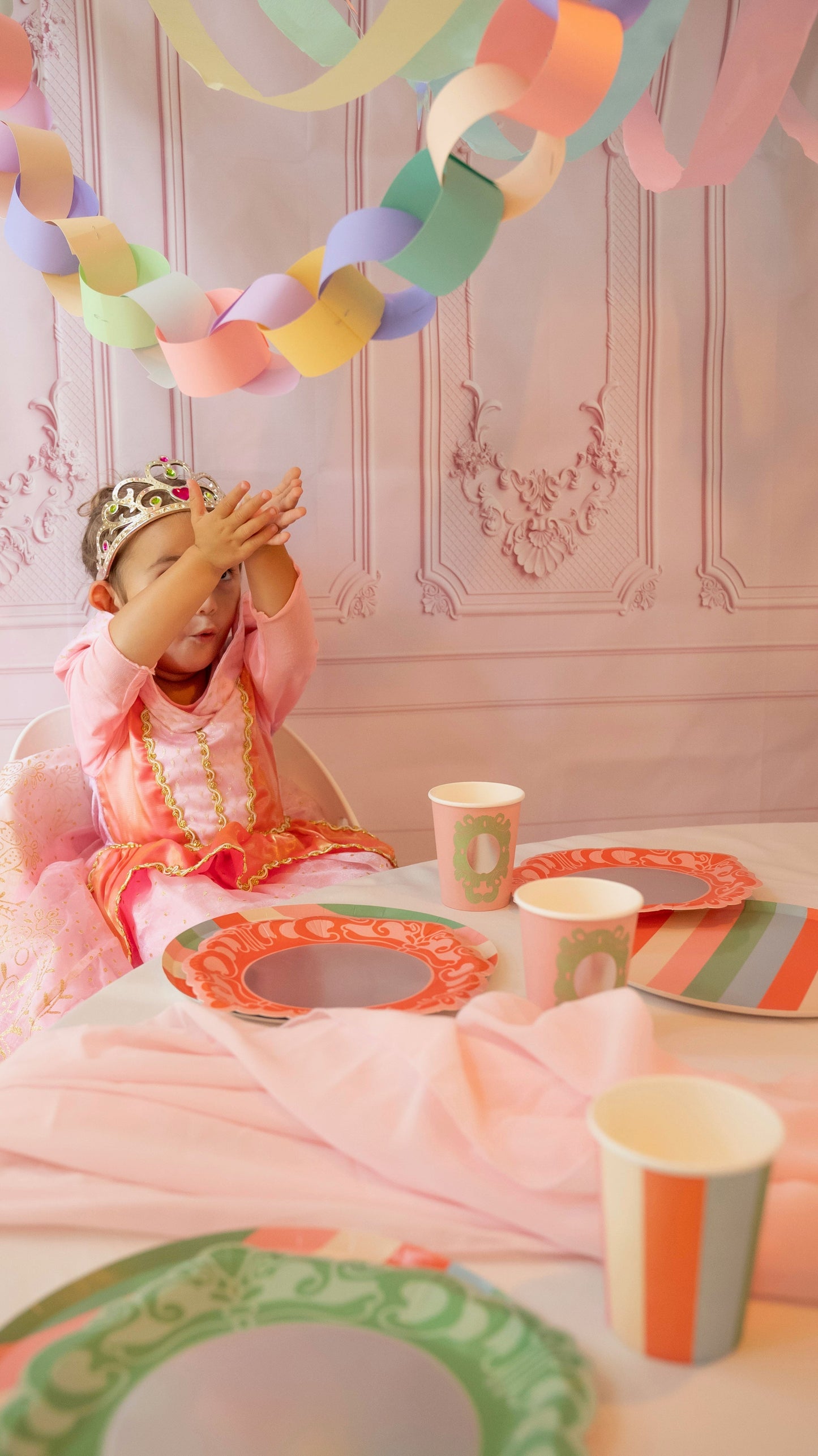 Mirror Mirror and Striped Cups (x 12) - Princess Party