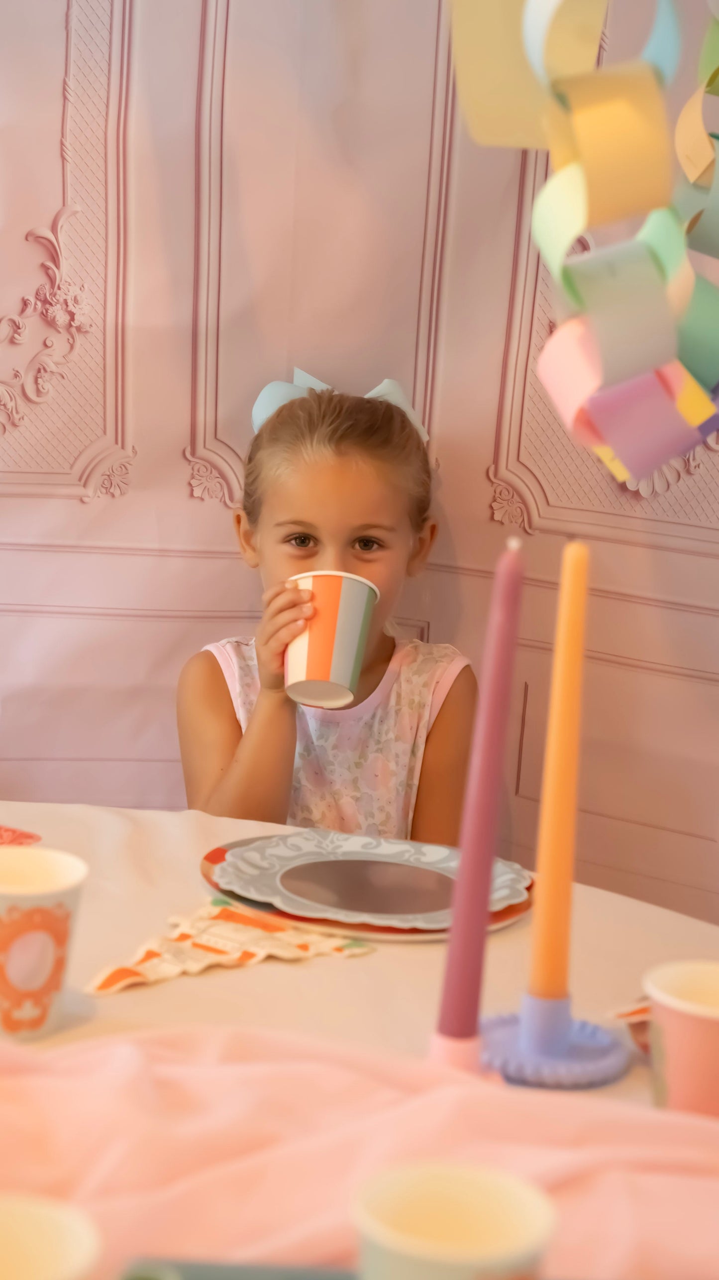 Mirror Mirror and Striped Cups (x 12) - Princess Party