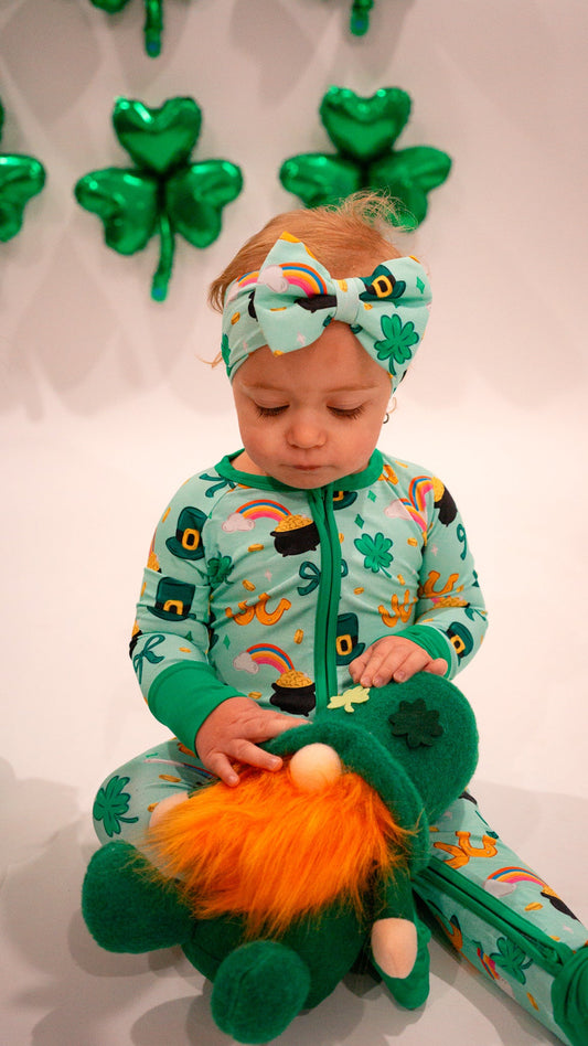 St. Patty's Day "Shamrock Snuggles" Luxe Bow