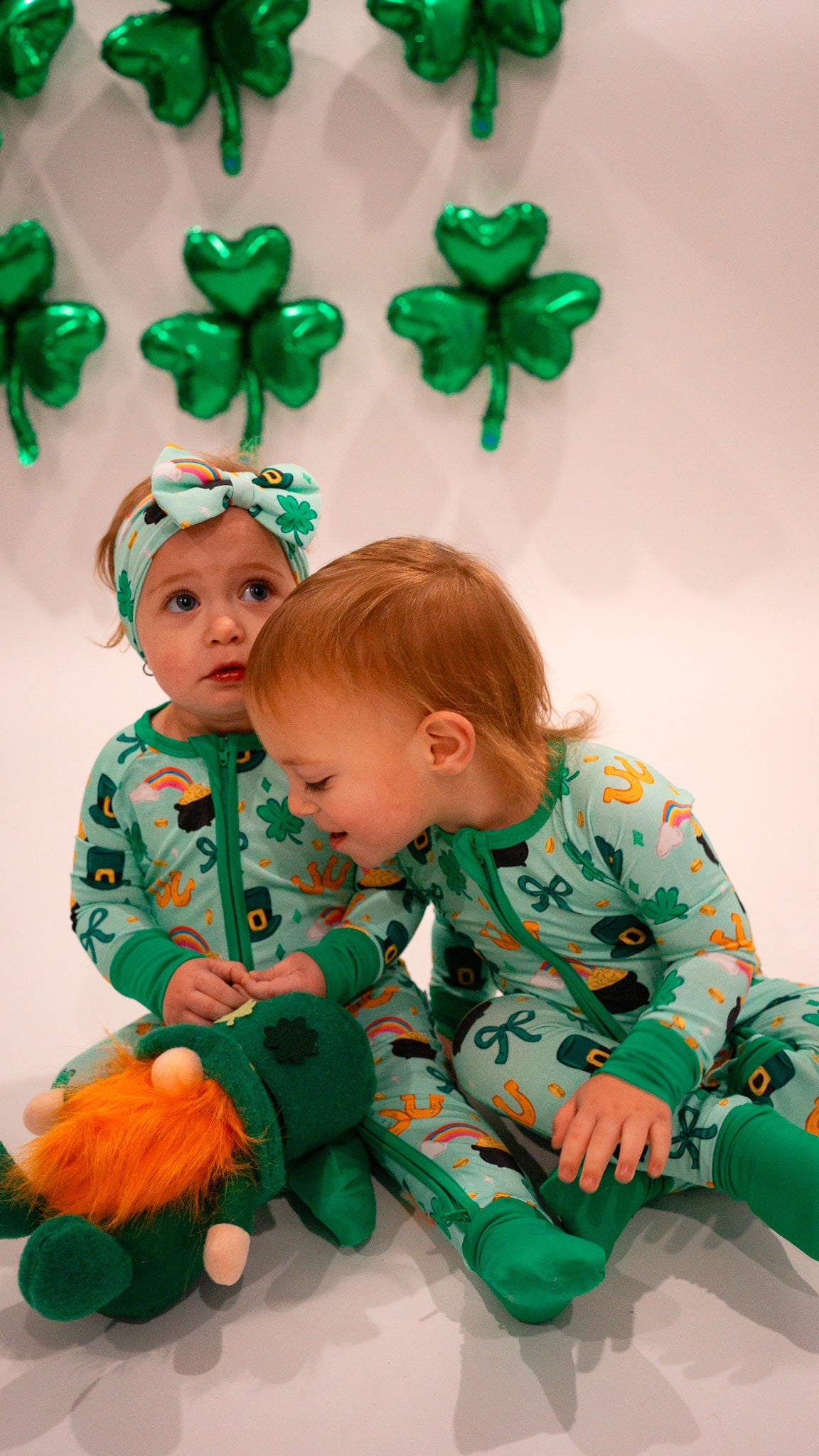 St. Patty's Day "Shamrock Snuggles"  Zippy