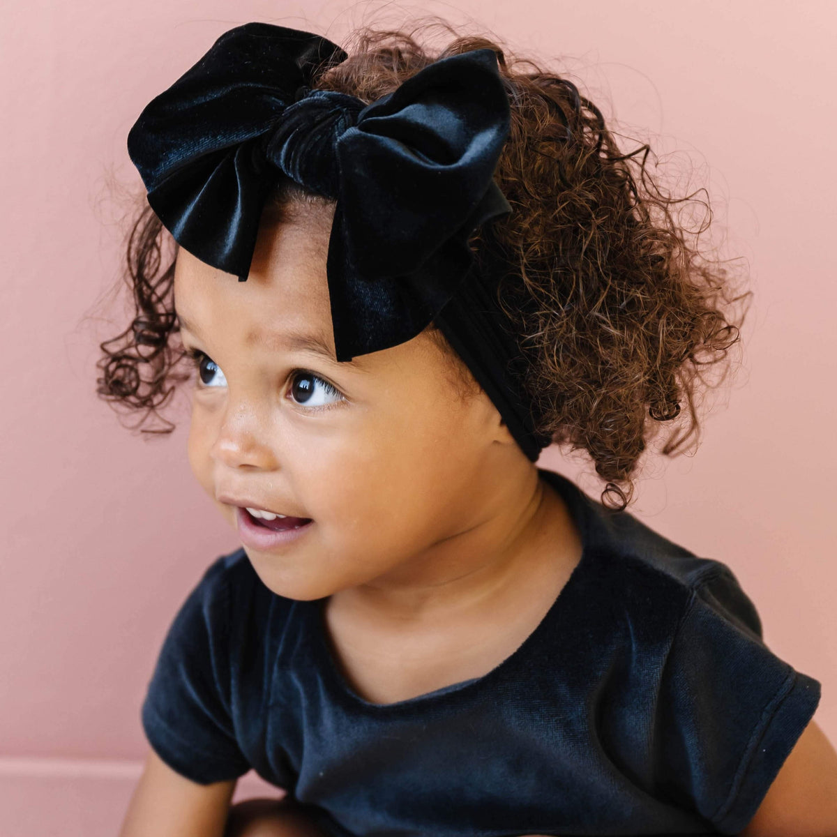 VELVET FAB®: black