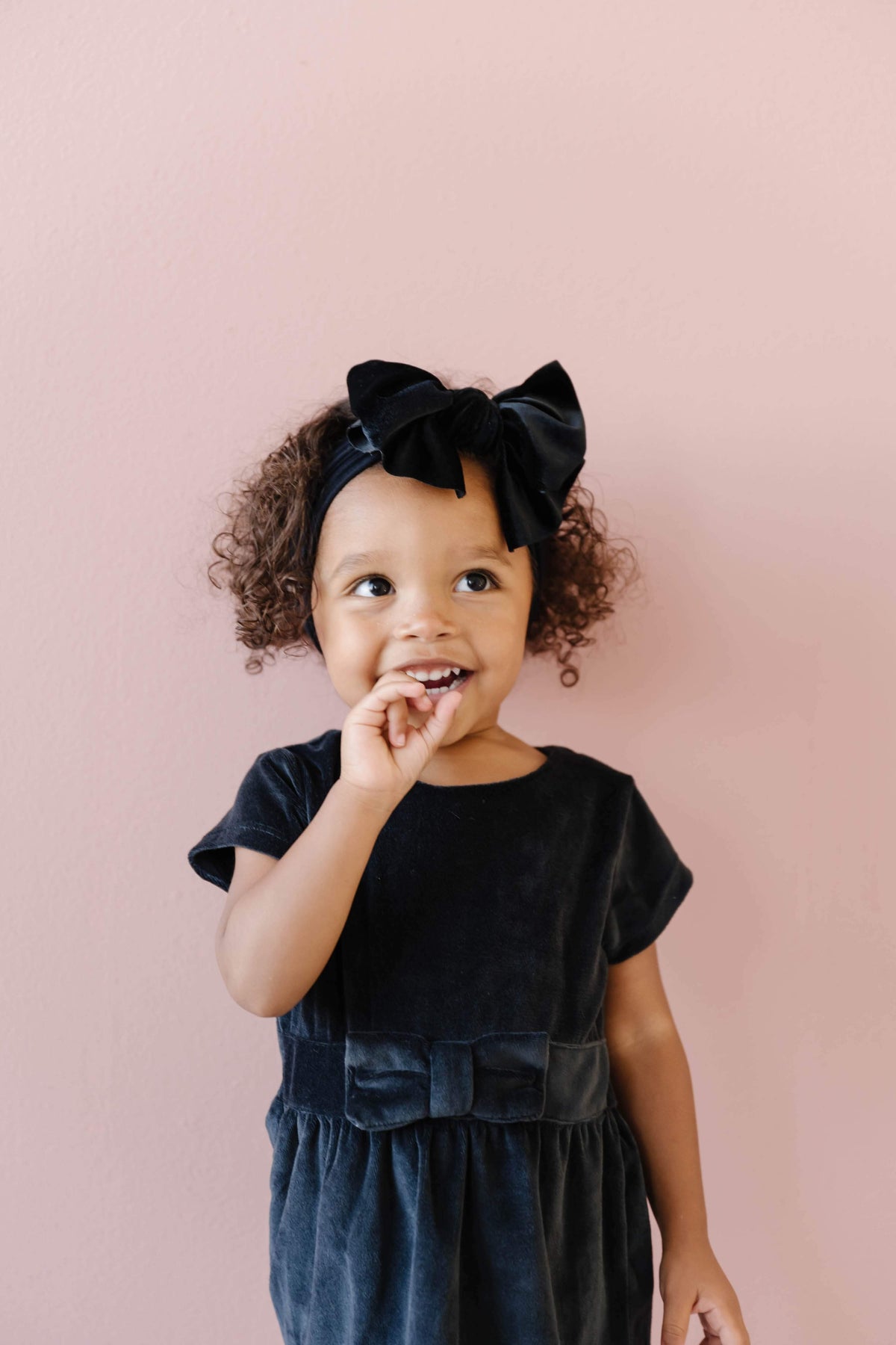 VELVET FAB®: black
