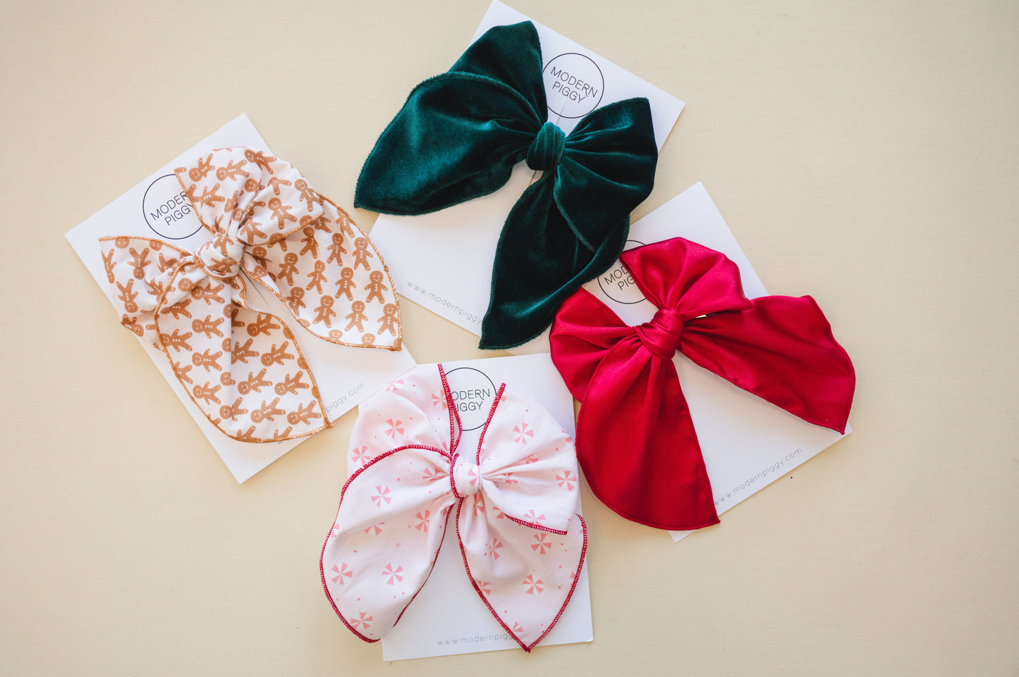 Holly | Party Bow