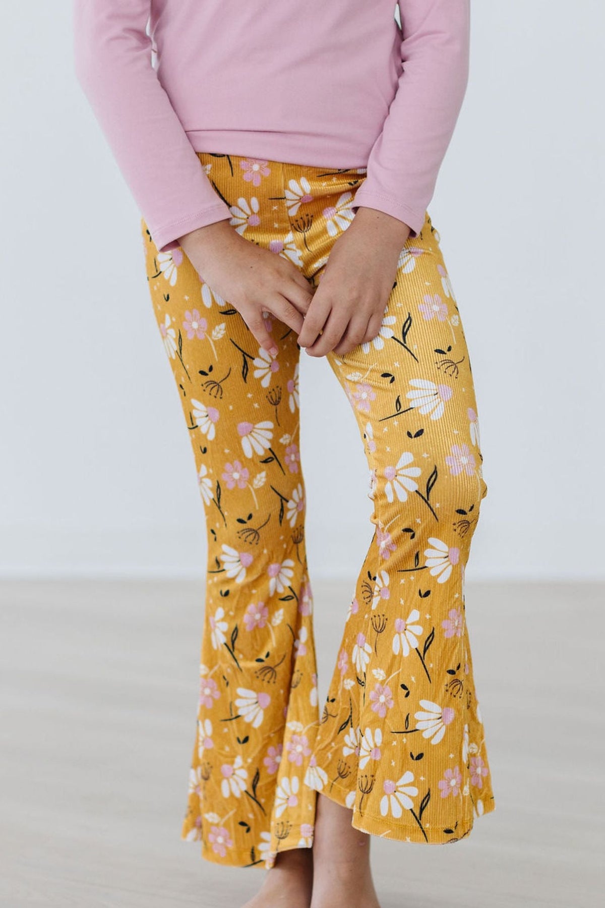 Dandelions in Ribbed Velvet Bells