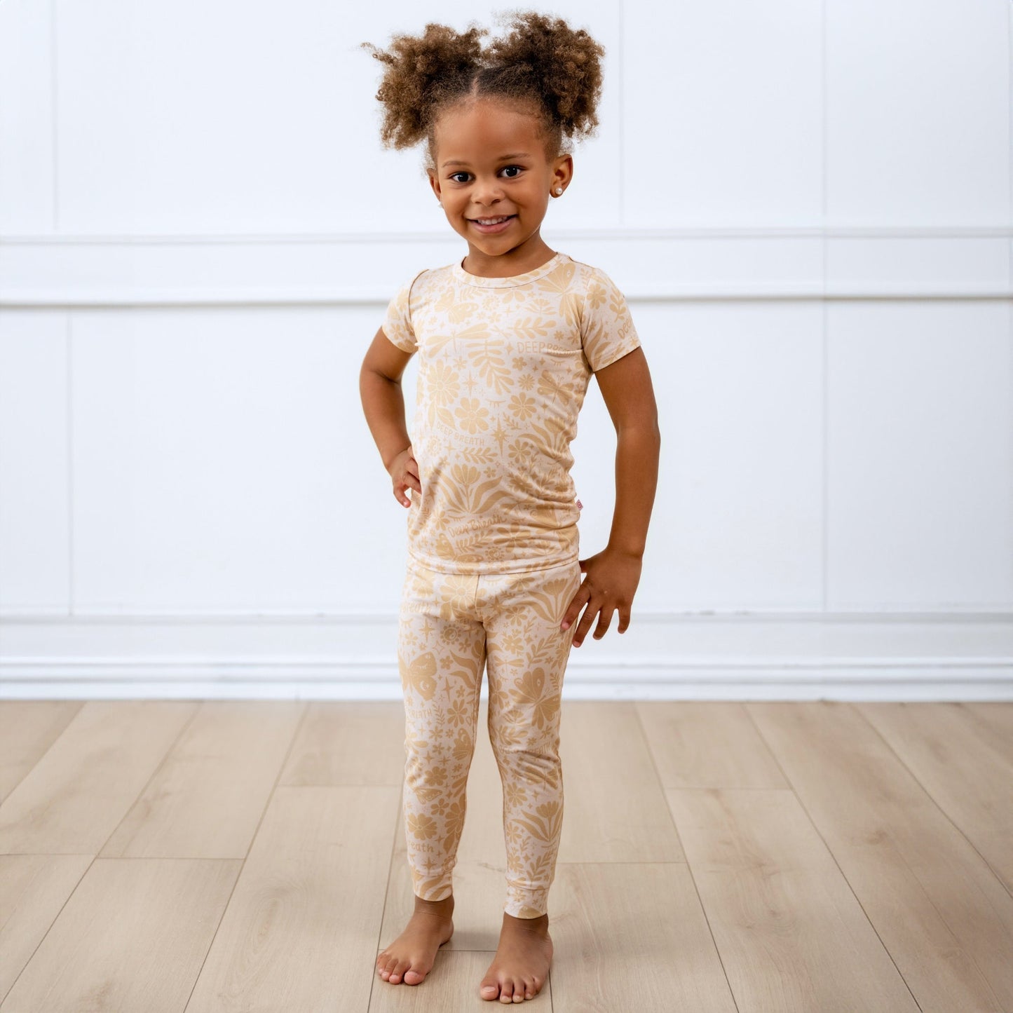 The Second-Skin 2-Piece Short Sleeve Pajama | Om Baby (Beige)