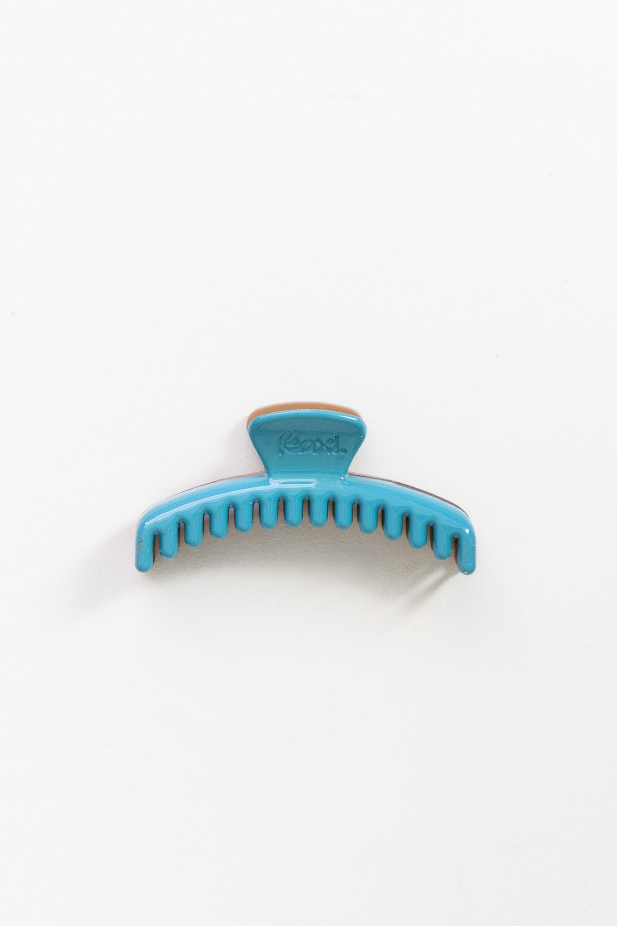TWO TONED SHINY MINI HOLD EVERYTHING CLAW