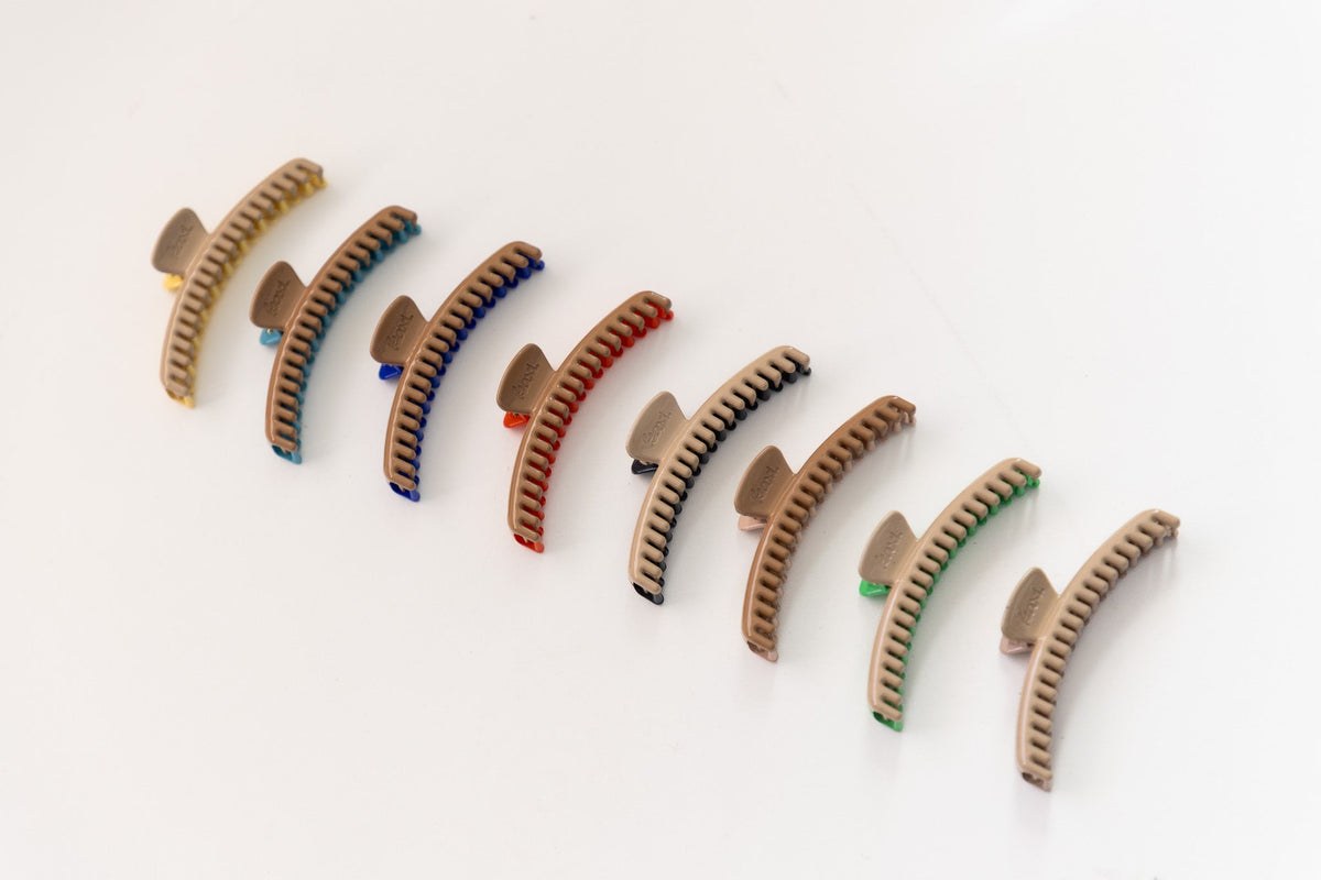 TWO-TONED SHINY MIDI HOLD EVERYTHING CLAW