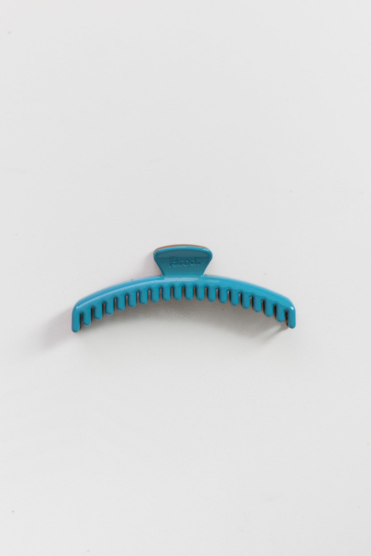 TWO-TONED SHINY MIDI HOLD EVERYTHING CLAW