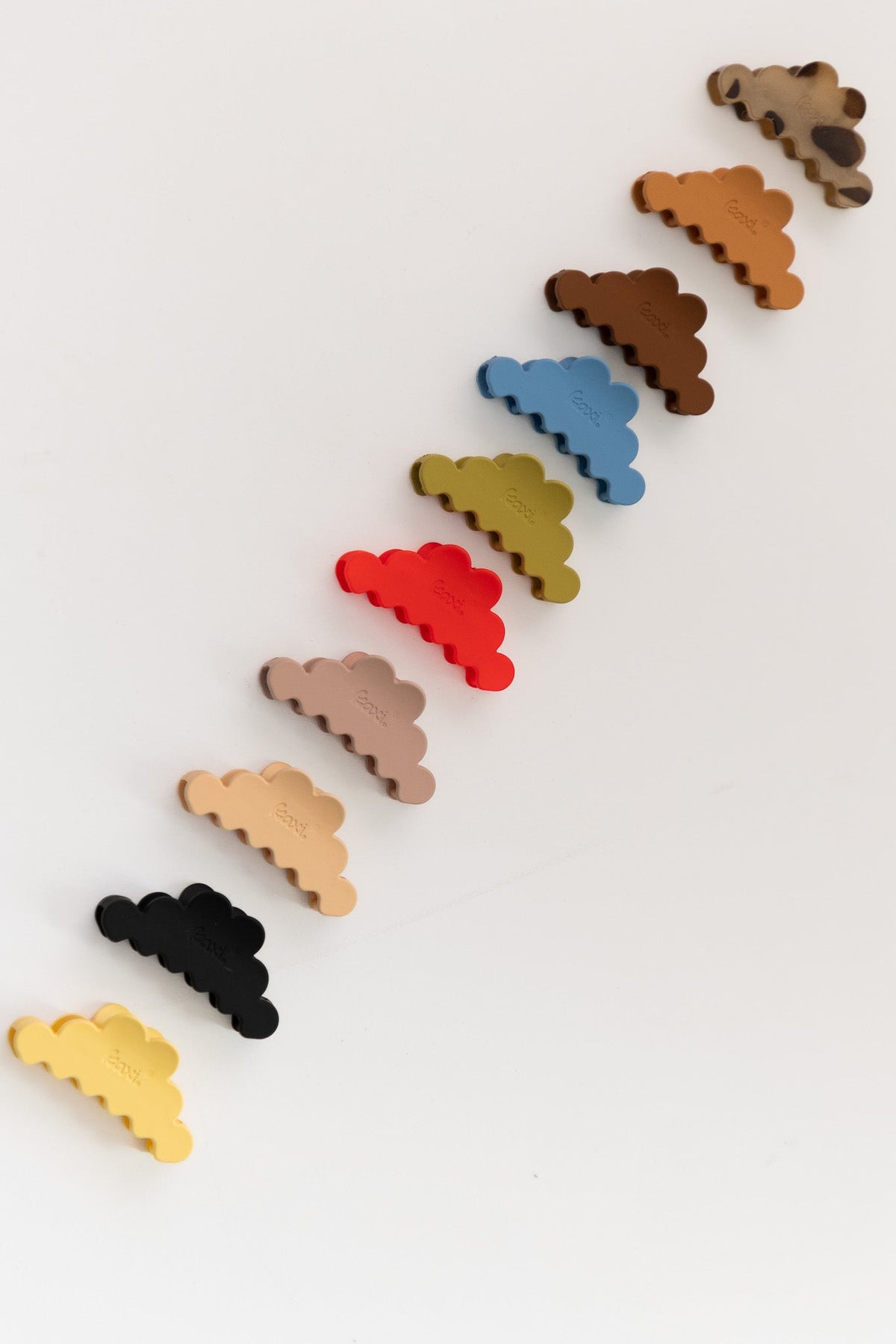 KAXI SCALLOPED MINI HOLD EVERYTHING CLAW