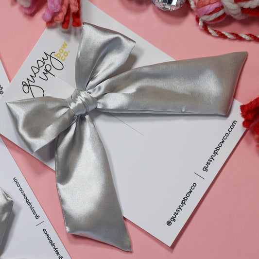 Silver Silky| Extra Bow