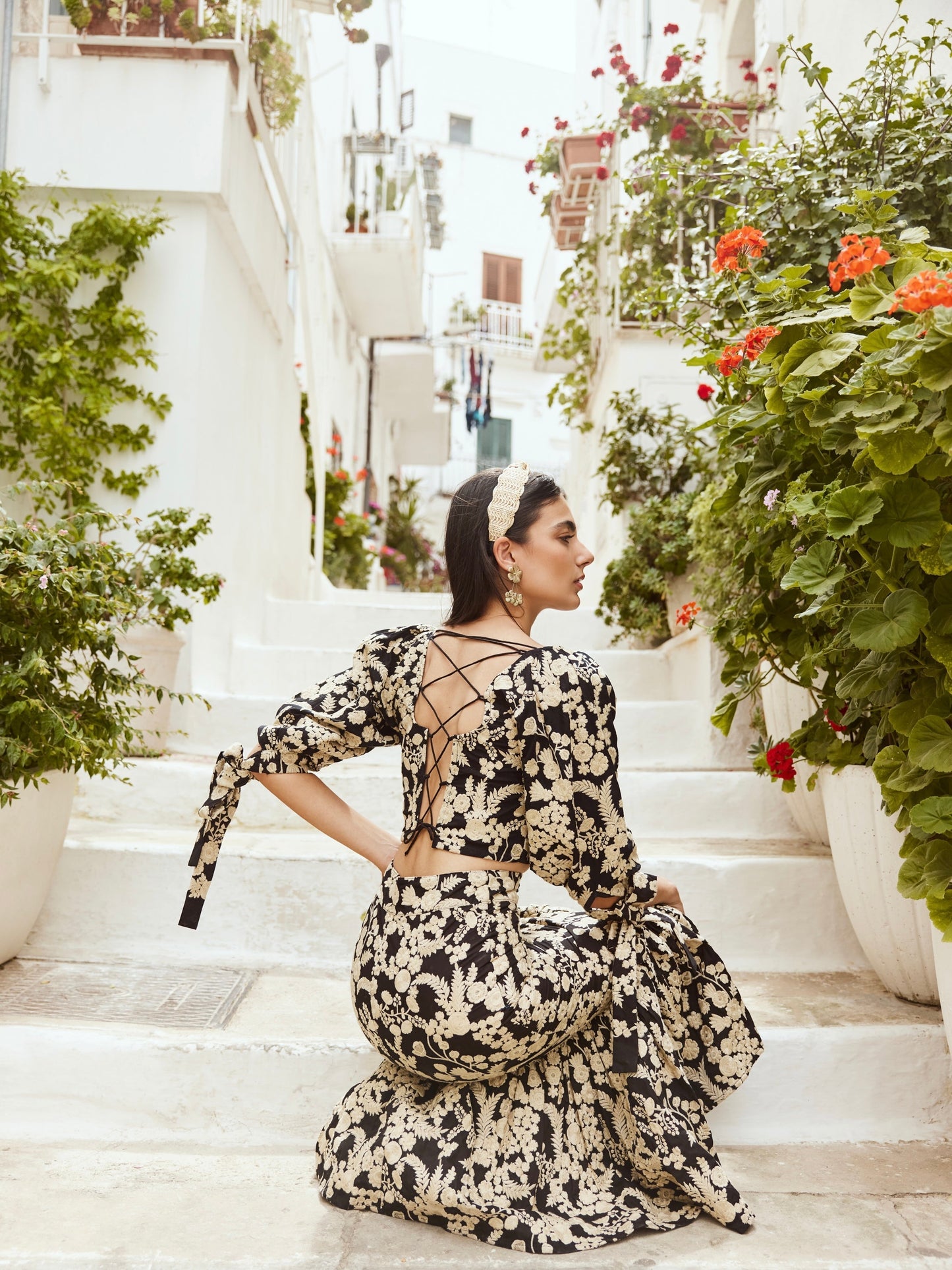 Doris Embroidered Puff Sleeve Top - Midnight/Cream Floral Embroidery