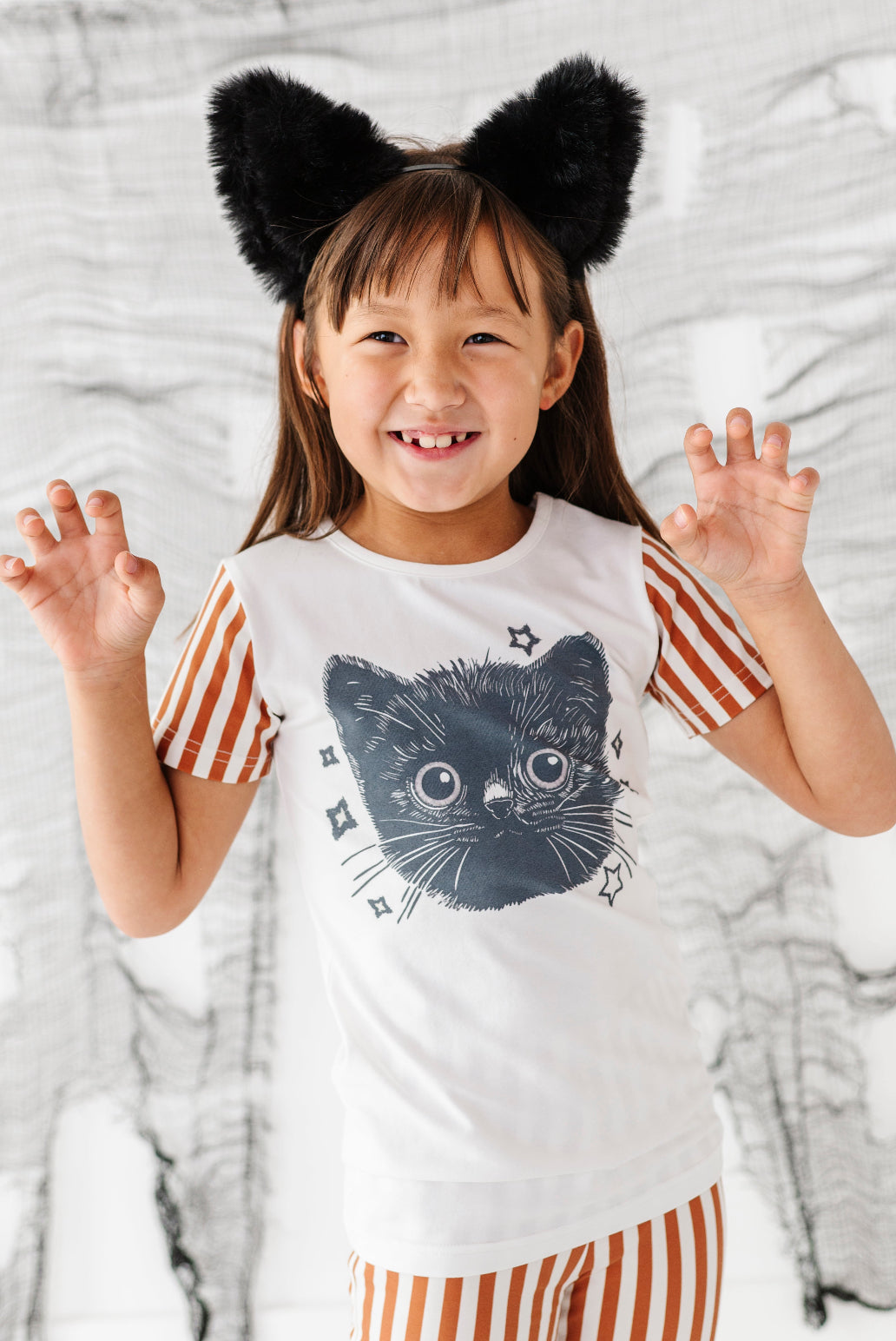 Kitty Cat Magic | TEE
