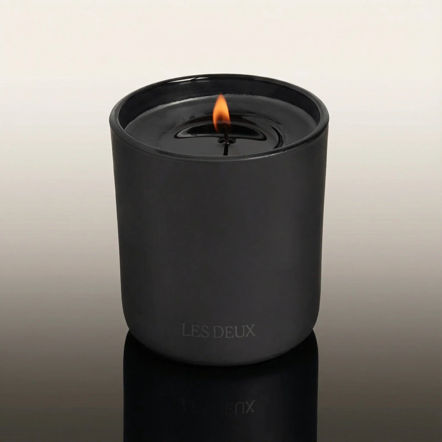 No. 4 - L'Âme Velours Candle