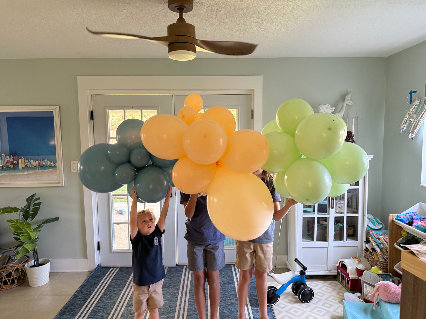 Premium Pastel Green Latex Balloon Cluster (5", 11” and 17”)