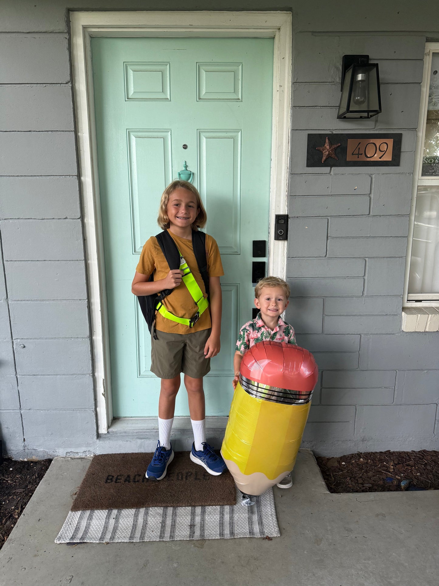 Smiling Red Apple 21" Foil Balloon