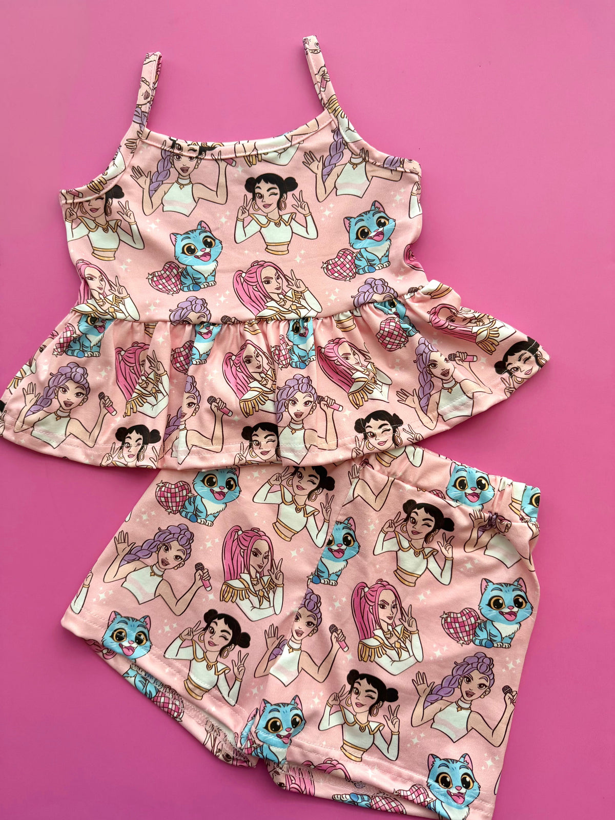 Pink Kpop Girlies 2 pc set