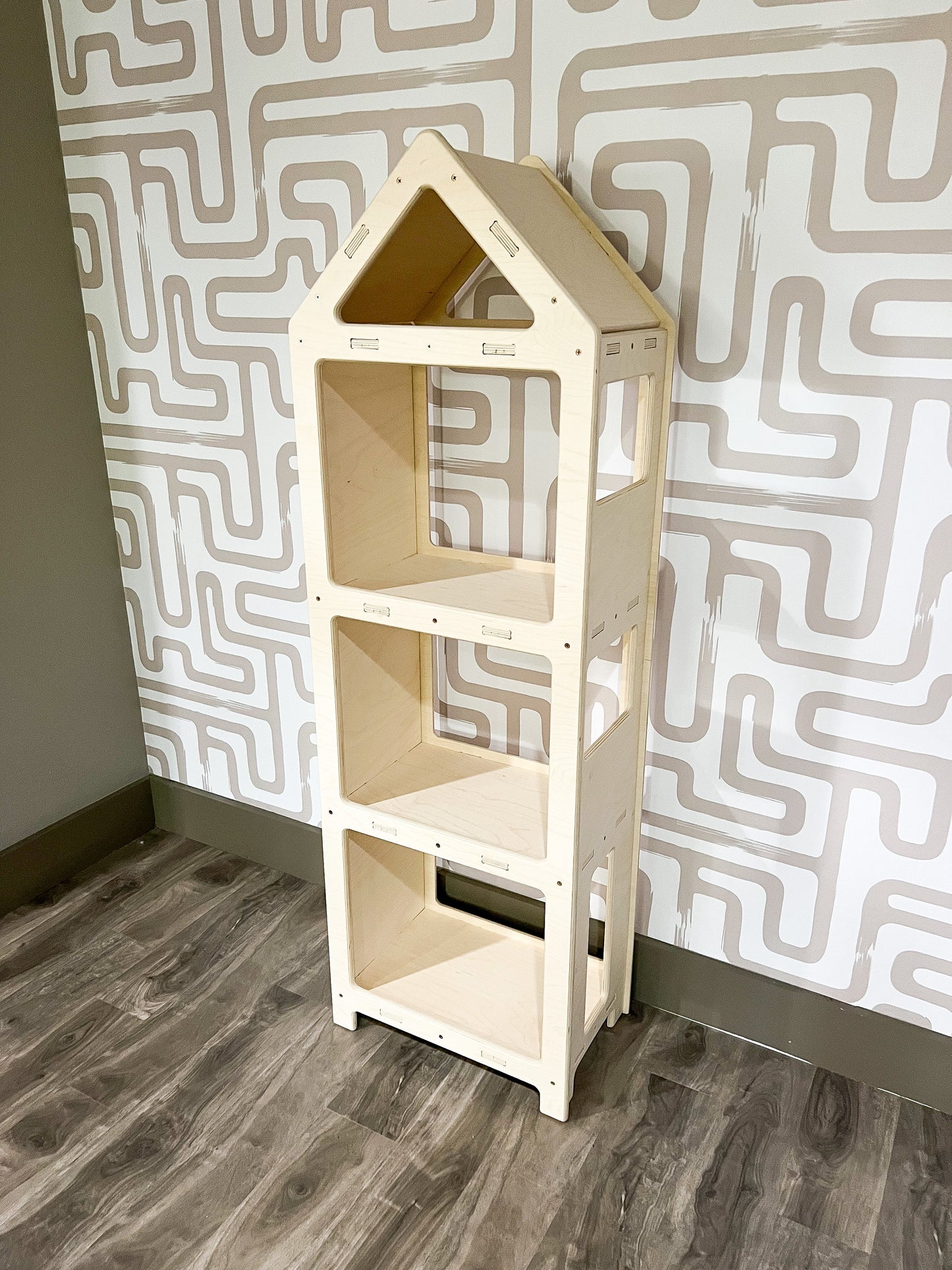 DOLLY- House Bookshelf