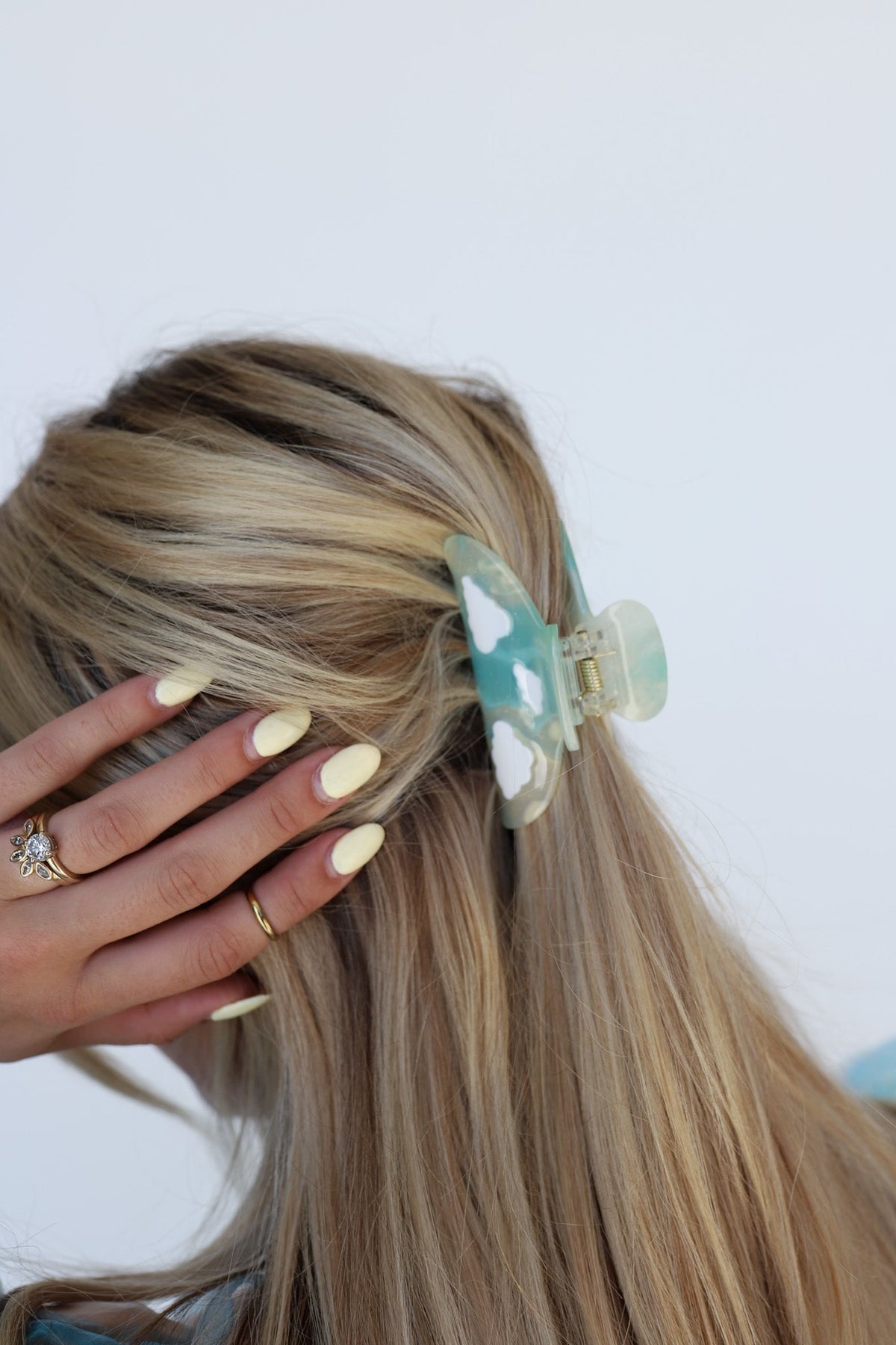 COLOR CHANGING CLAWS