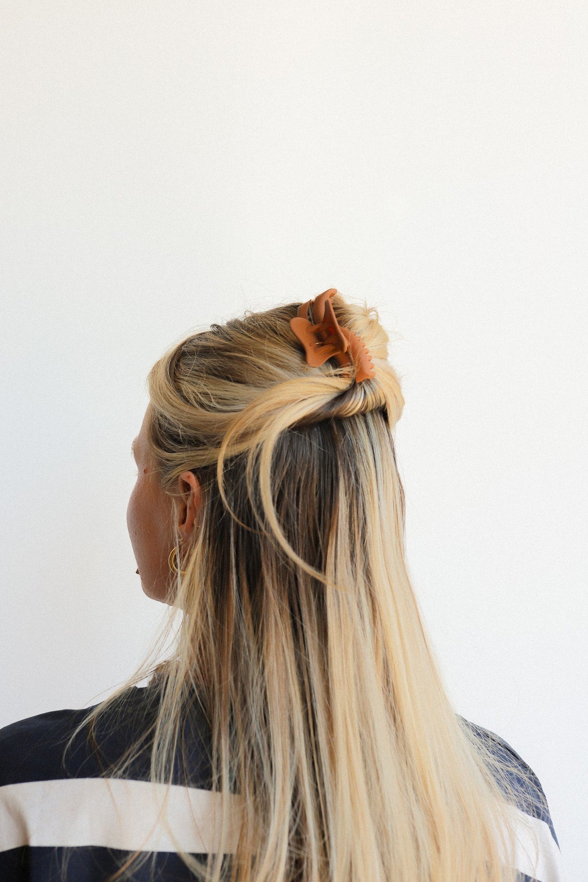 KAXI WAVY MINI HOLD EVERYTHING CLAW