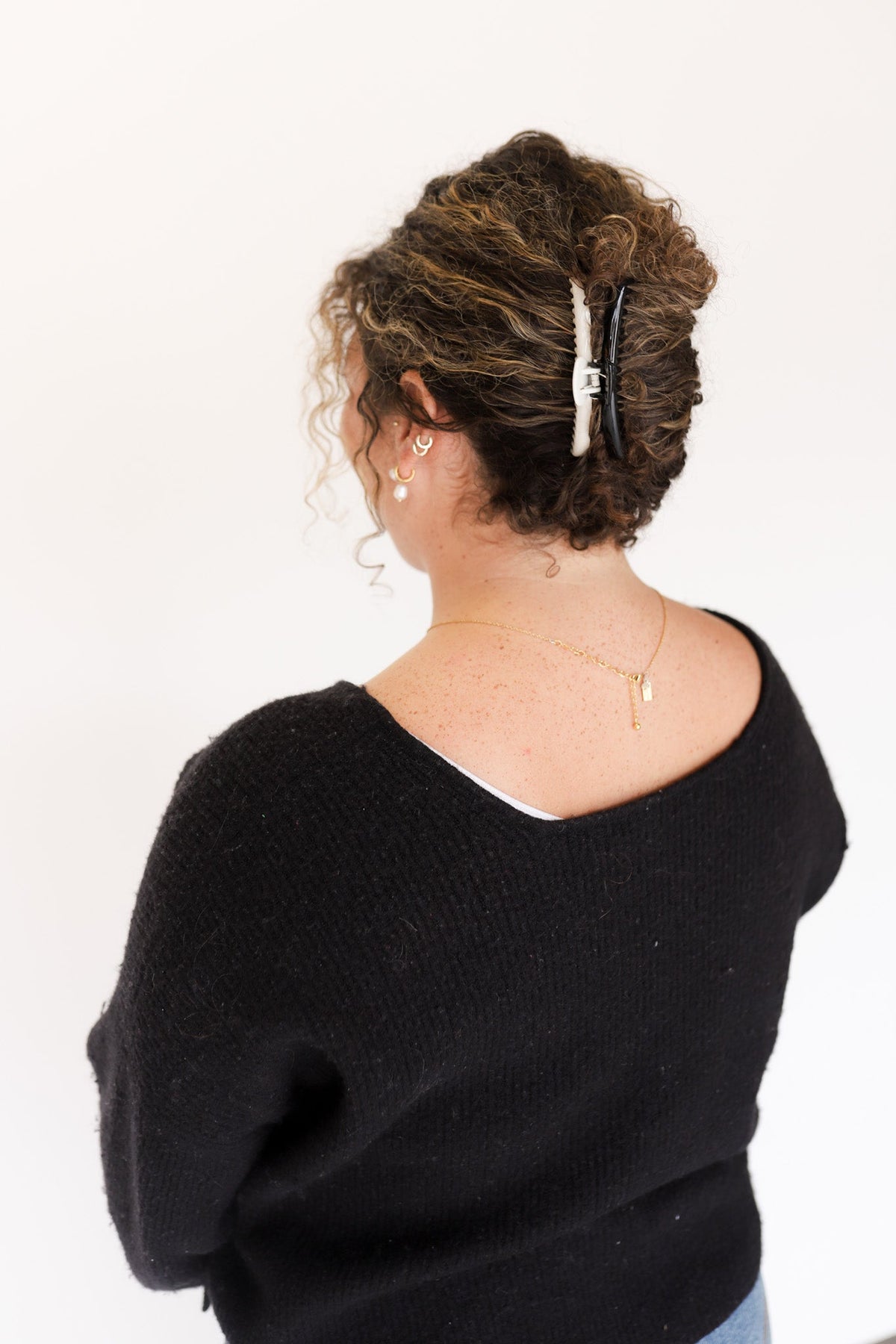 TWO-TONED SHINY MIDI HOLD EVERYTHING CLAW