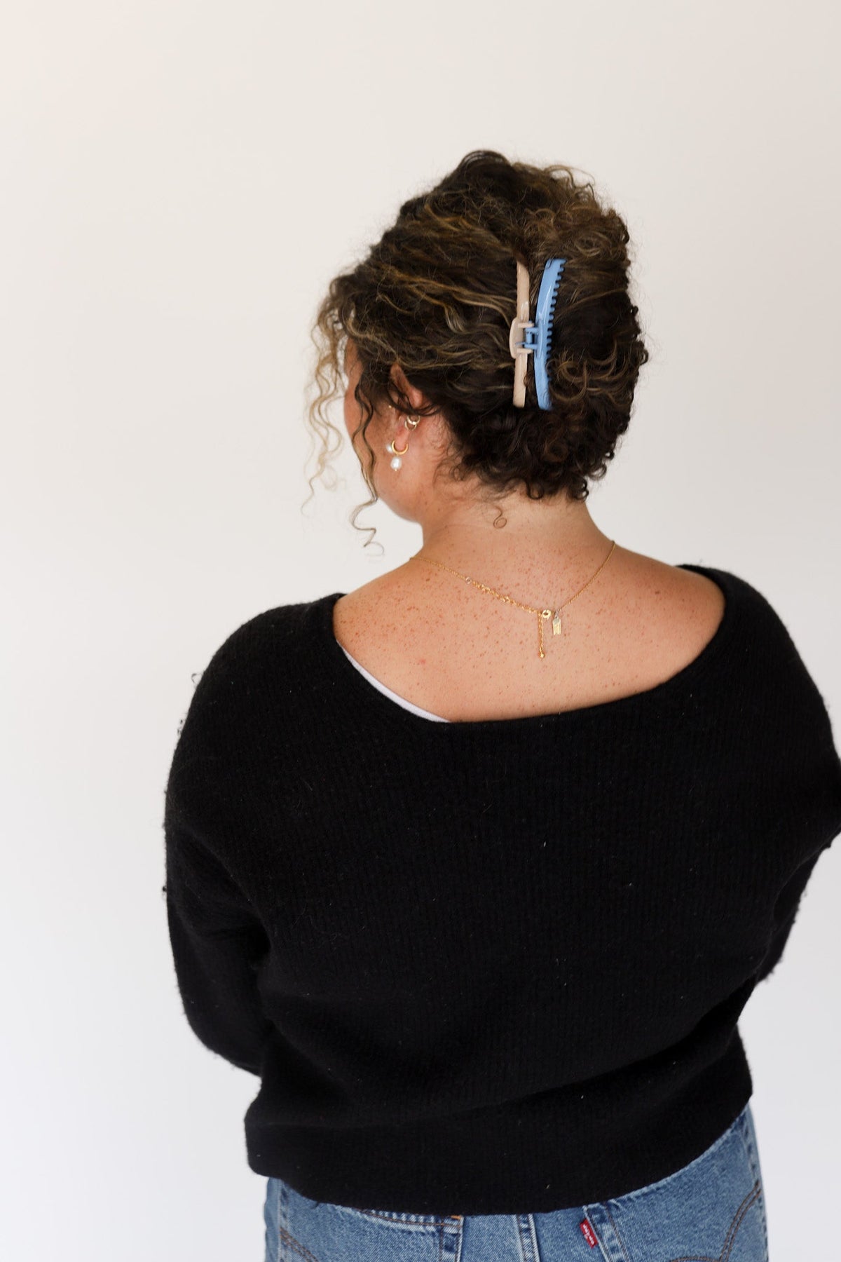 TWO-TONED SHINY MIDI HOLD EVERYTHING CLAW