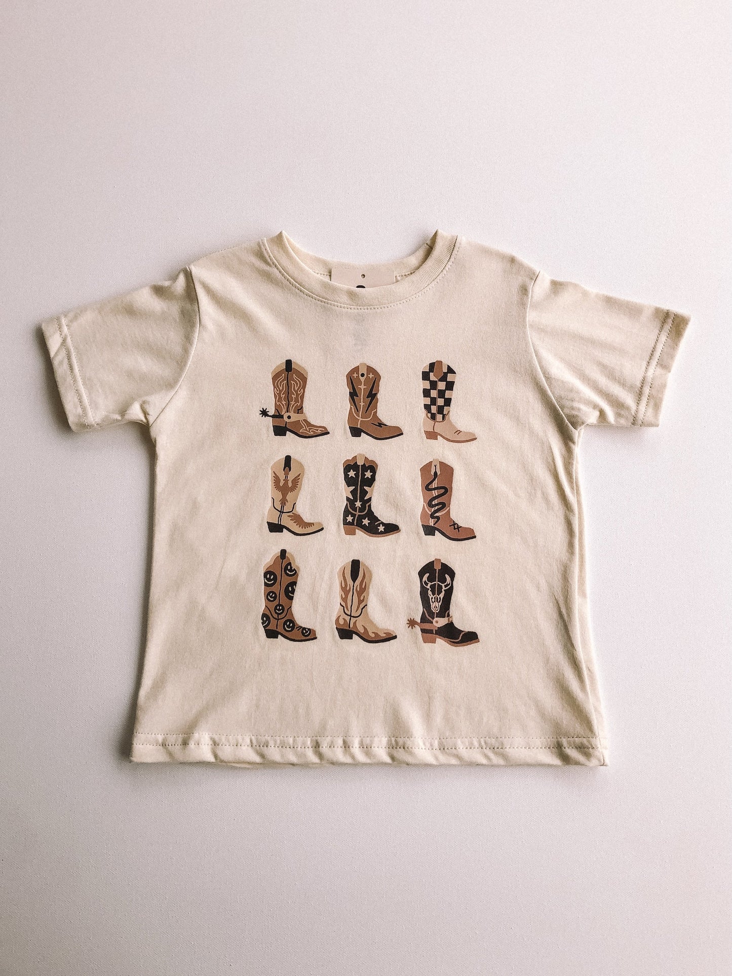 boots tee