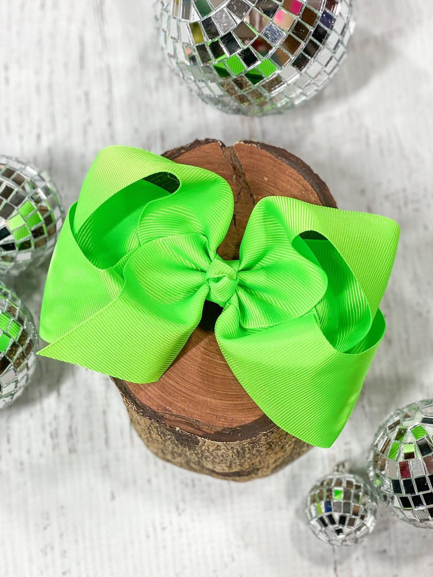 Classic Grosgrain Hair Bow - French Clip - 4.5"