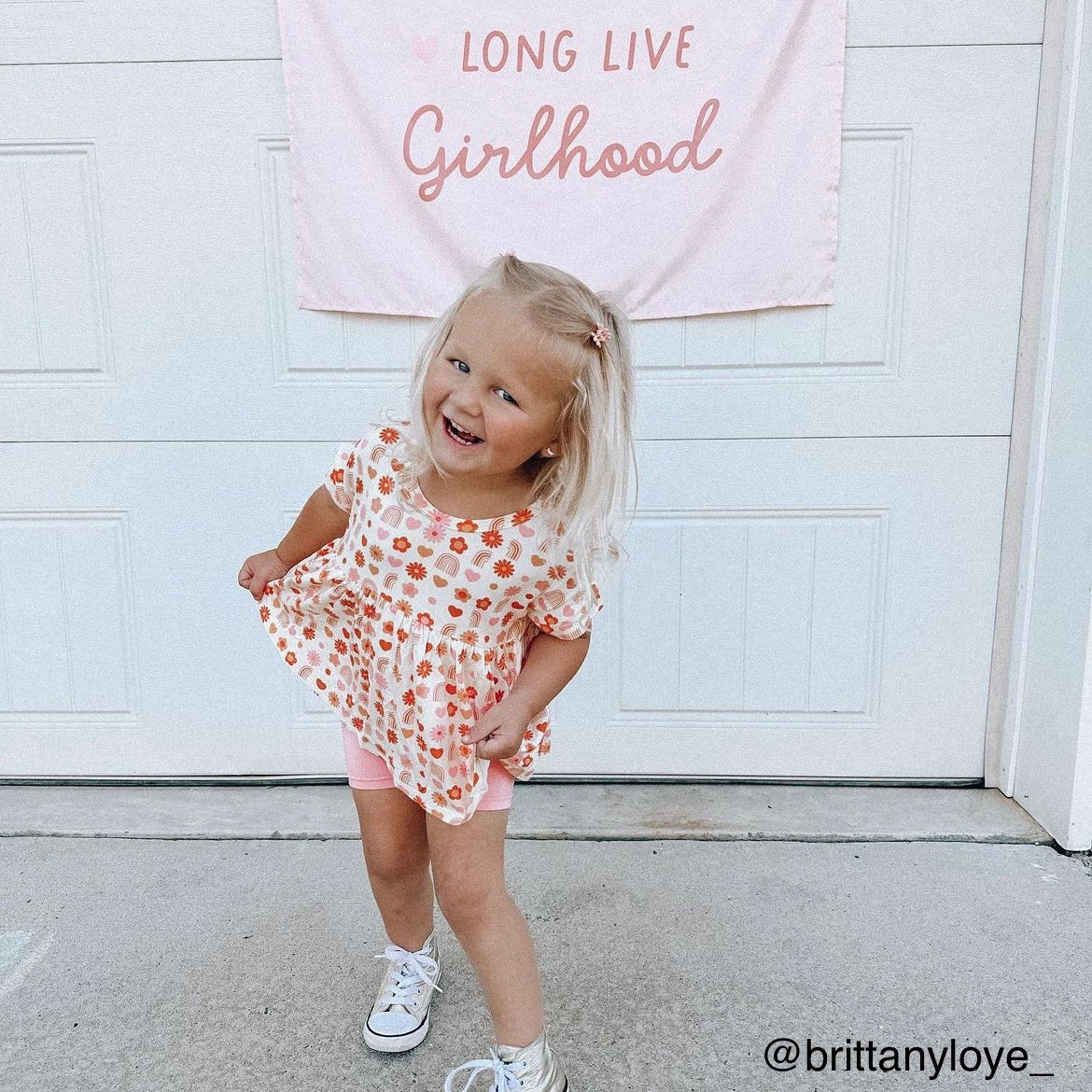 {Petal Pink} Heart Long Live Girlhood Banner