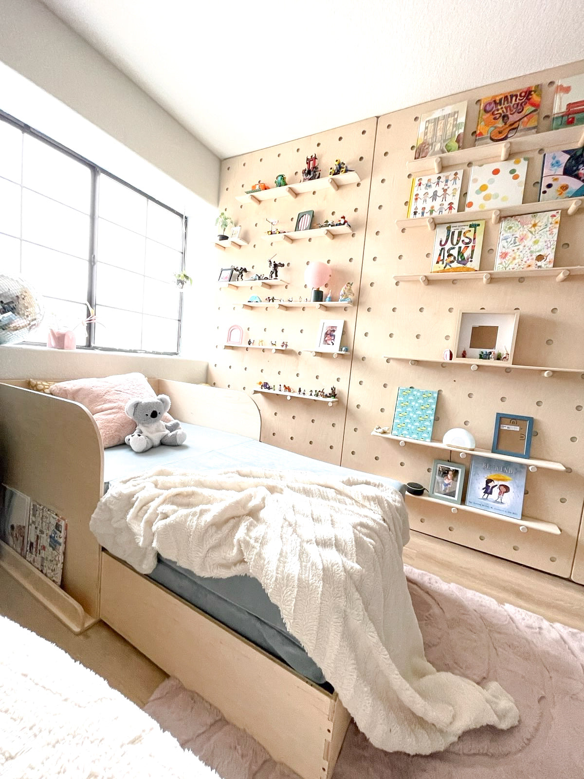 NICOLE- Play Cushion Daybed with Storage