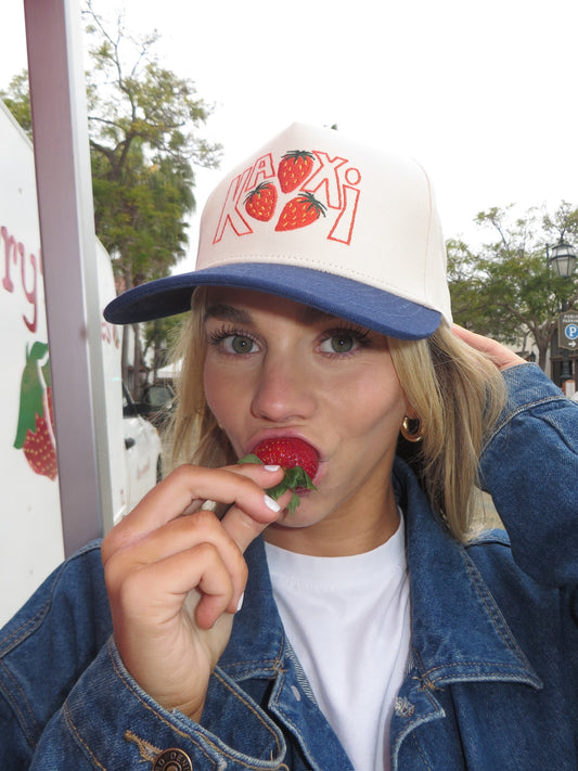 STRAWBERRY KAXI TRUCKER HAT