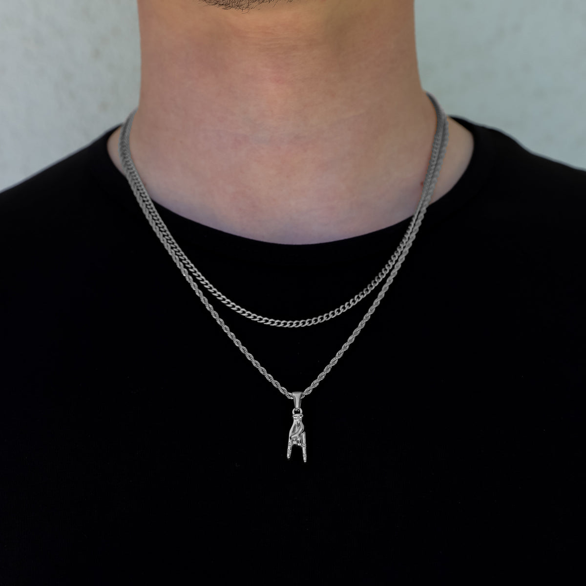 Italian Mano Cornuto Gold Pendant Necklace Set