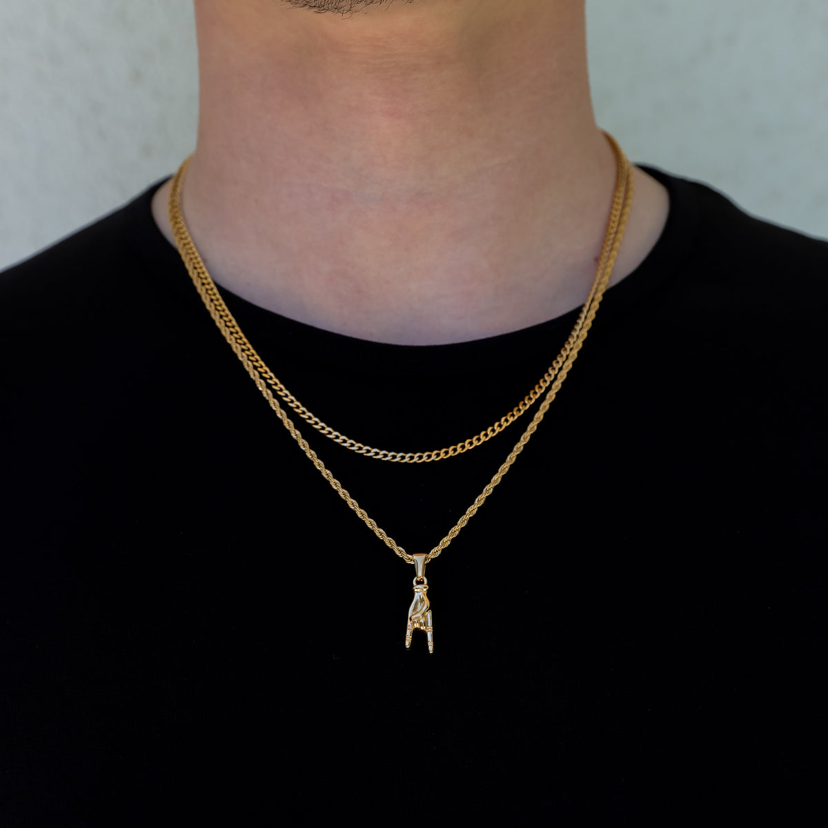 Italian Mano Cornuto Gold Pendant Necklace Set