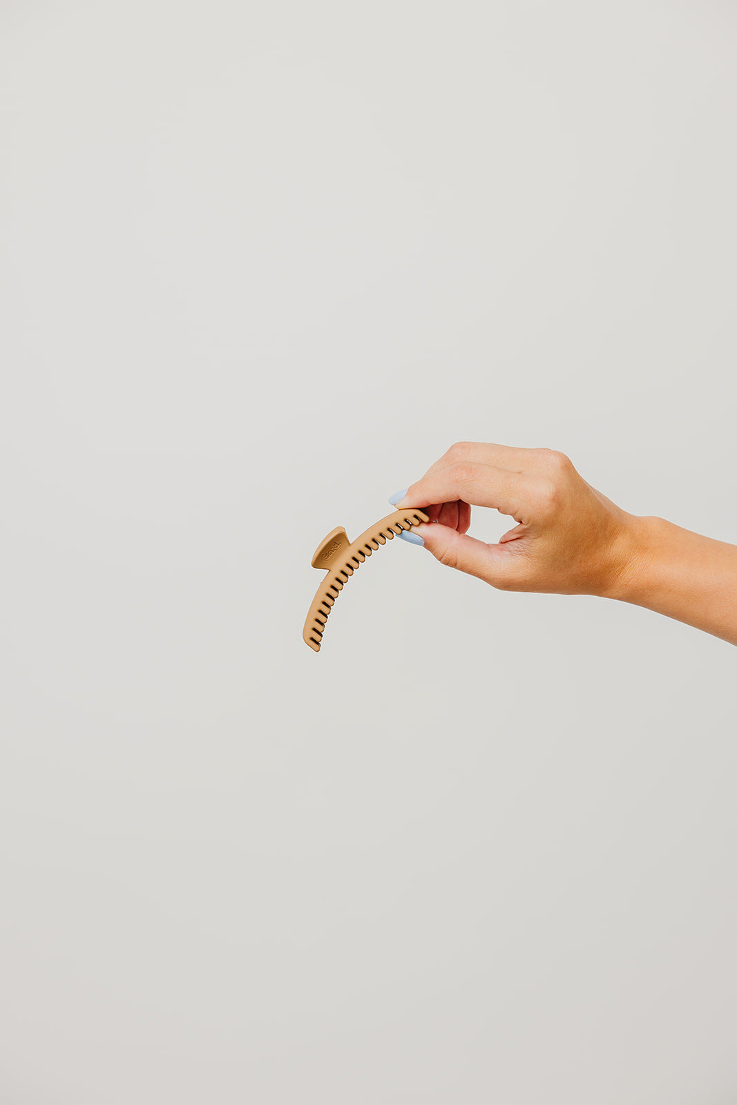 MATTE MIDI HOLD EVERYTHING CLAW