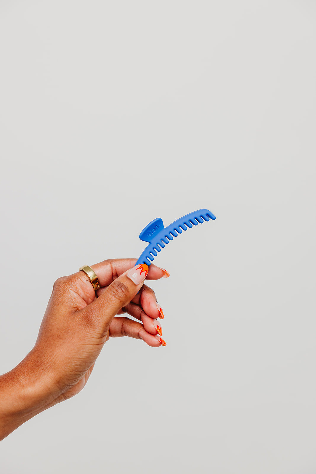 MATTE MIDI HOLD EVERYTHING CLAW