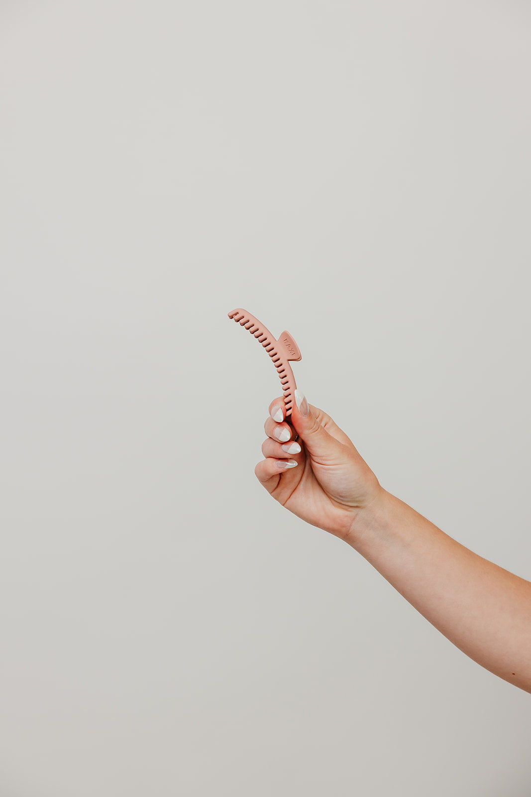 MATTE MIDI HOLD EVERYTHING CLAW