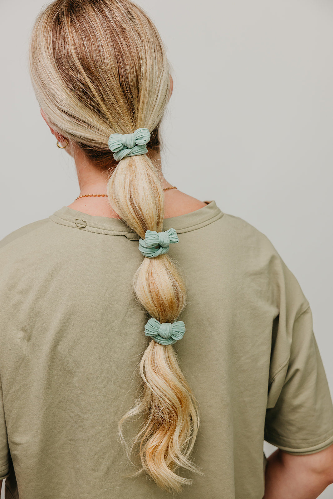 BOW SLICK BACK PONYTAILS (PACK OF 3)