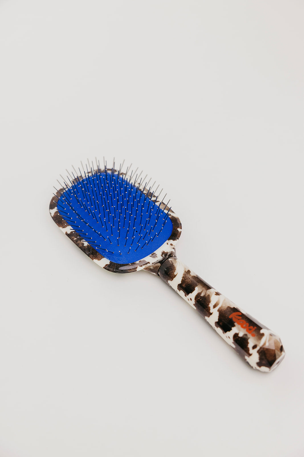 KAXI COW PRINT SCALP TO ENDS BRUSH