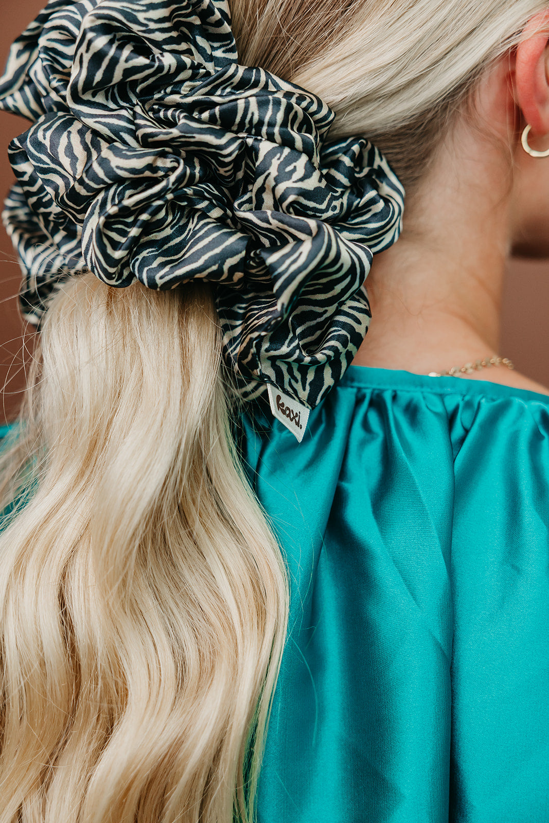 JUMBO SLEEP SILK/SATIN SCRUNCHIES