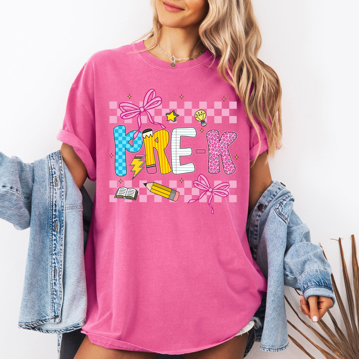 Pre-K, Teacher, Back to School, Checkered, Bow, First Day of School, Cute, Teacher Appreciation, Coquette, Comfort Colors T-Shirt
