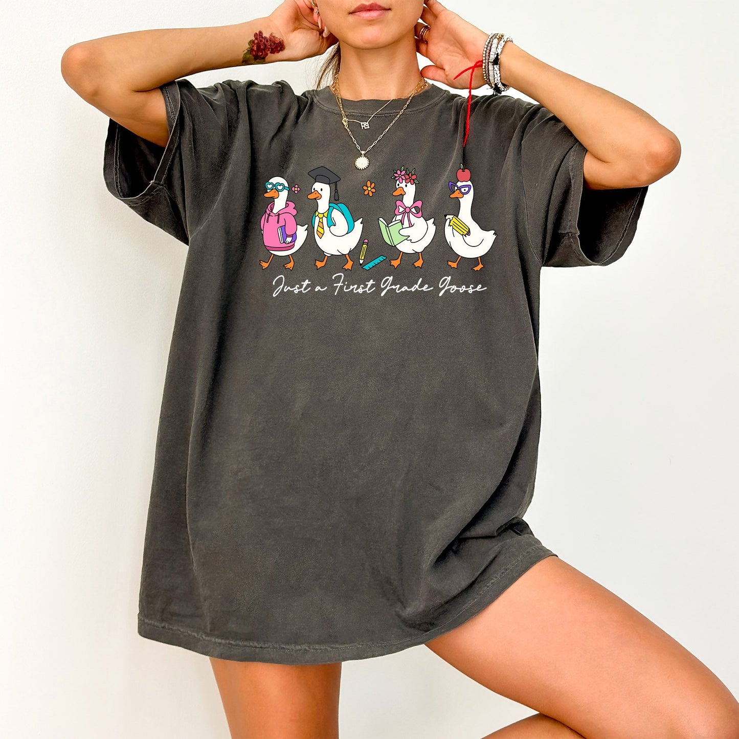 Just A First Grade Goose, Teacher, Back to School, Funny, Bow, First Day of School, Cute, Teacher Appreciation, Coquette, Comfort Colors T-Shirt