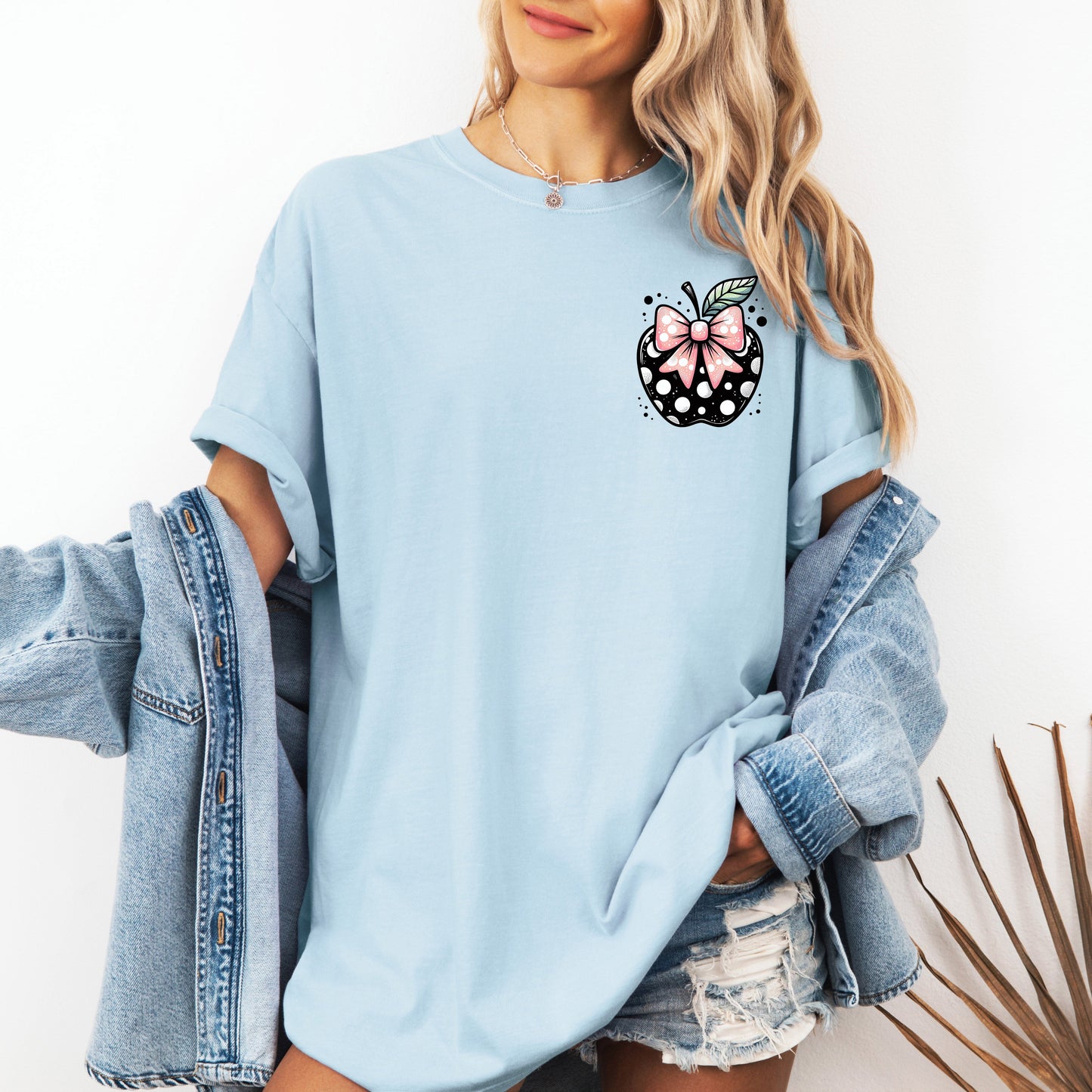 Apple, Bow, Pocket, Back to School, First Day of School, Cute, Teacher Appreciation, Coquette, Comfort Colors T-Shirt - made to order