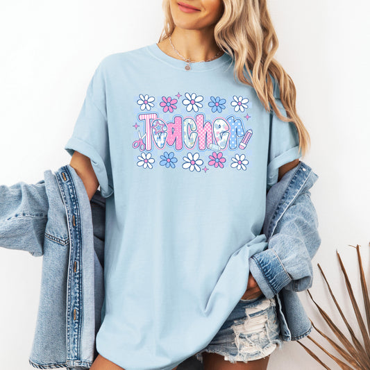 Floral, Teacher, Checkered, Retro, Back to School, Bow, First Day of School, Cute, Teacher Appreciation, Coquette, Comfort Colors T-Shirt