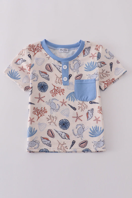 Blue ocean breeze shells print adult top