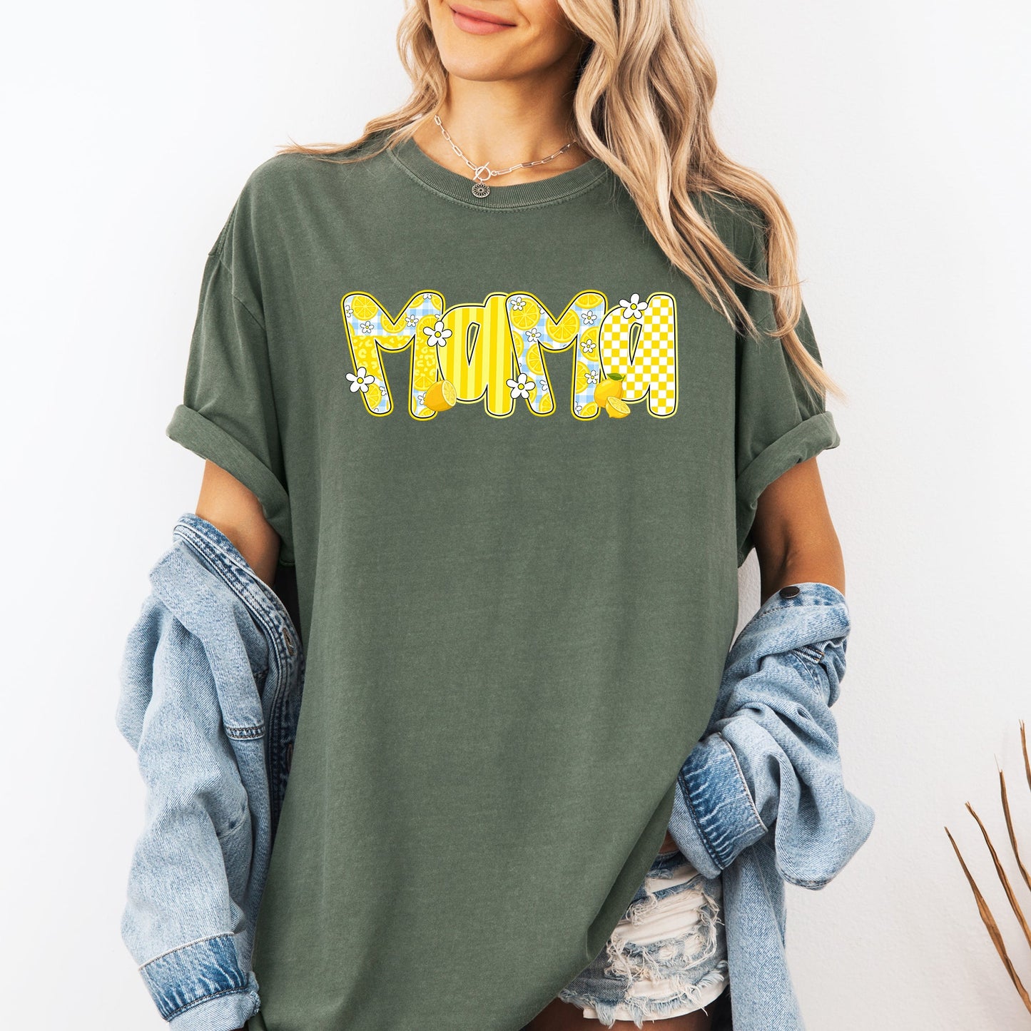 Mama, Yellow Checkered, Flowers, Retro, Comfort Colors T-Shirt