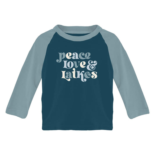 Long Sleeve Crew Neck Graphic Raglan Tee in Peacock Peace Love Latkes